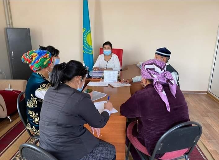 Қамқоршылық  кеңес мүшелерінің отырысы